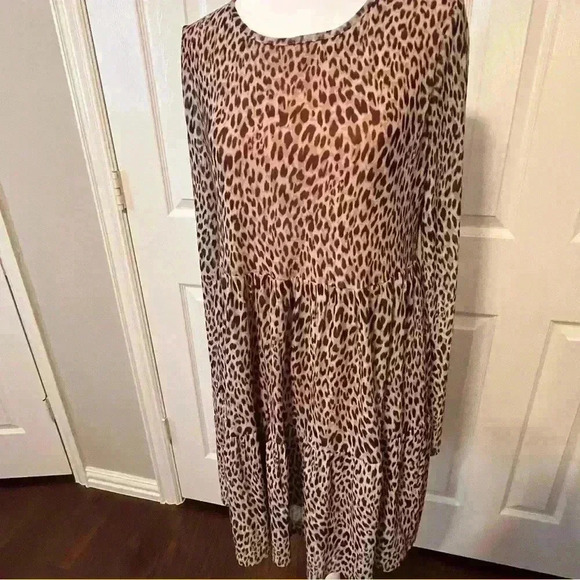 love, Fire animal print long sleeve dress with drop waist size medium - Picture 4 of 12